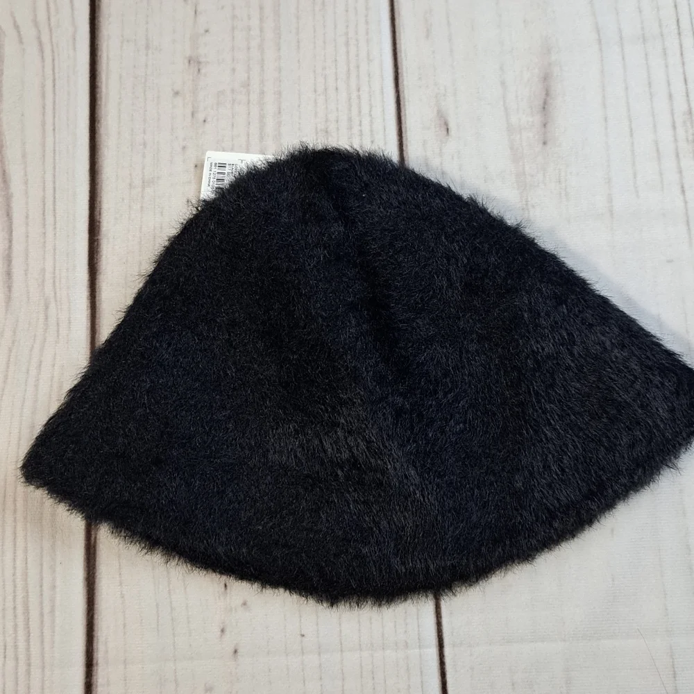 Forever 21 Fuzzy Hat